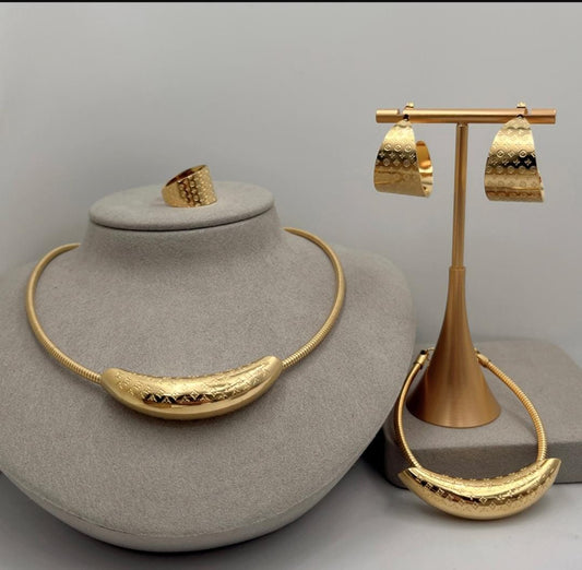 Elegant Gold Jewelry Set – Necklace, Bracelet, Earrings & Ring